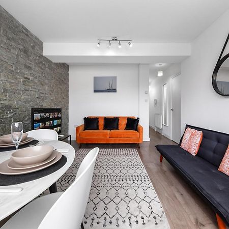 Central London Two Bedroom Serviced Apartment - Nine Elms Luxury Stay - Vauxhall & Westminster Eksteriør billede