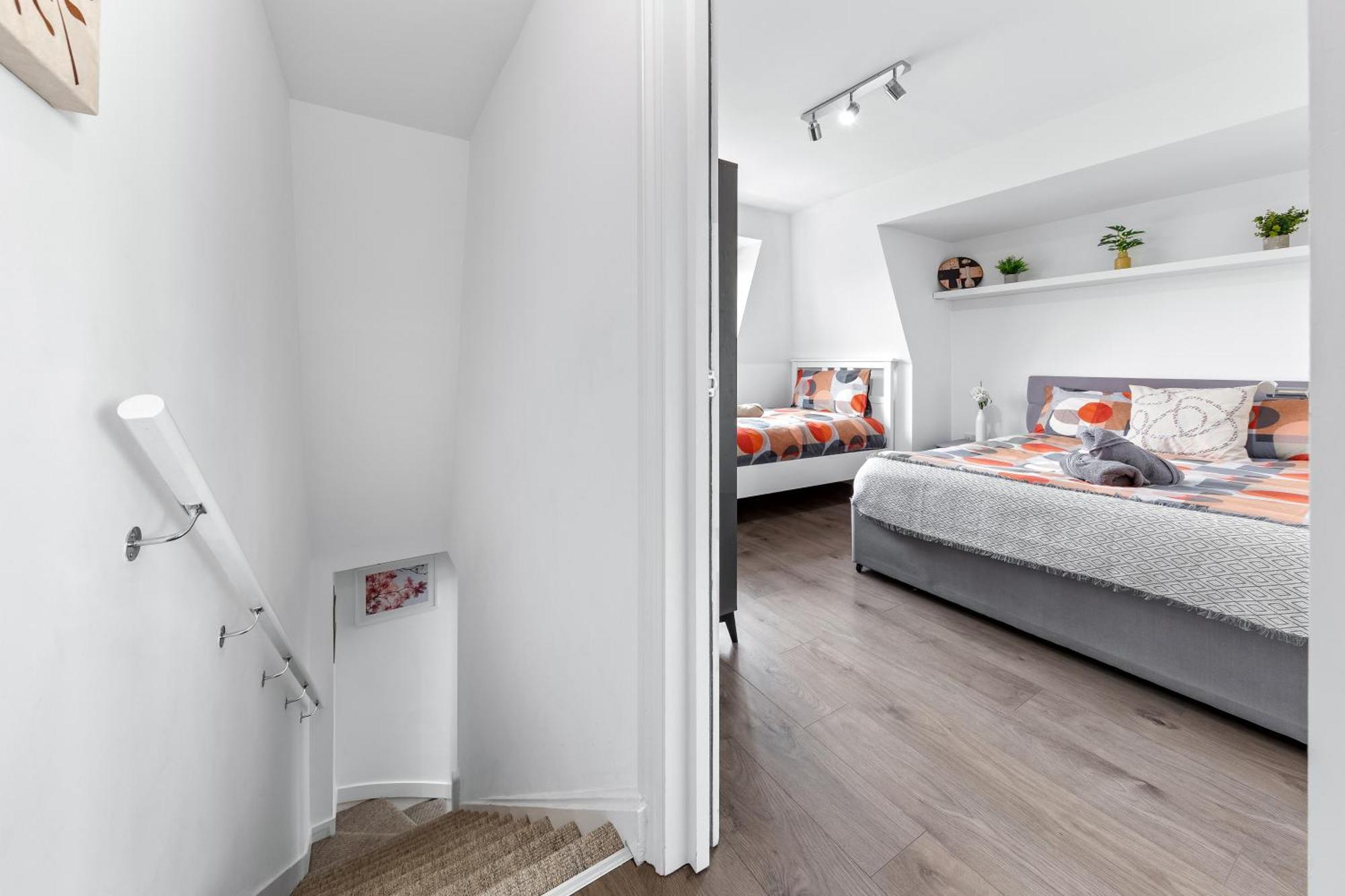 Central London Two Bedroom Serviced Apartment - Nine Elms Luxury Stay - Vauxhall & Westminster Eksteriør billede