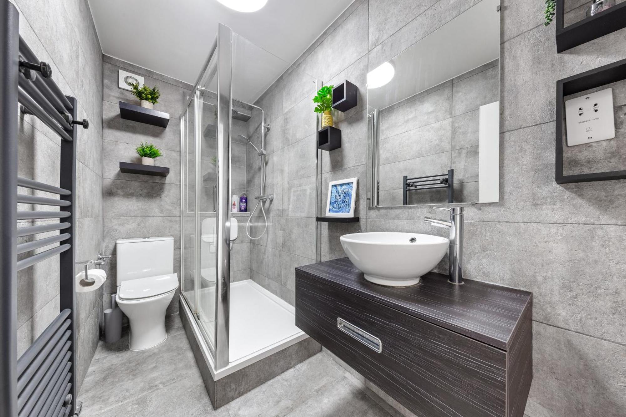 Central London Two Bedroom Serviced Apartment - Nine Elms Luxury Stay - Vauxhall & Westminster Eksteriør billede