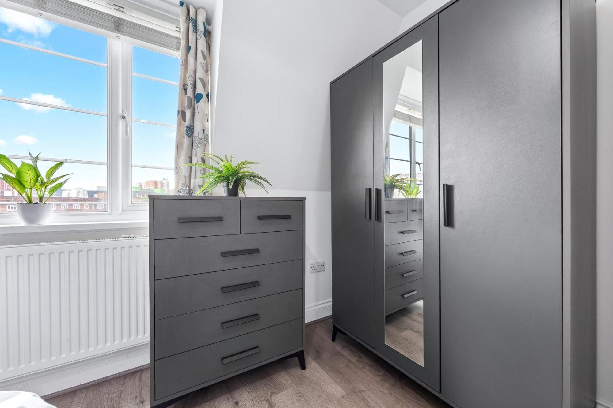 Central London Two Bedroom Serviced Apartment - Nine Elms Luxury Stay - Vauxhall & Westminster Eksteriør billede