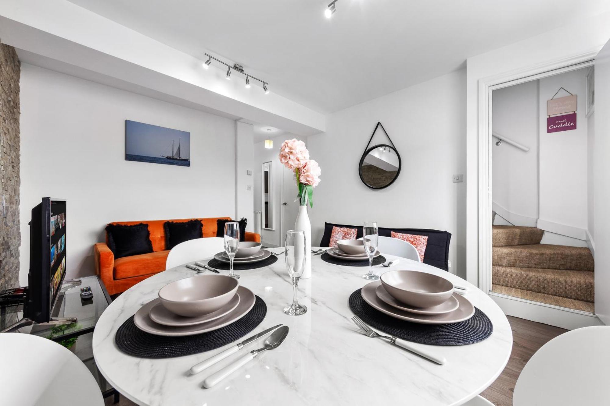 Central London Two Bedroom Serviced Apartment - Nine Elms Luxury Stay - Vauxhall & Westminster Eksteriør billede