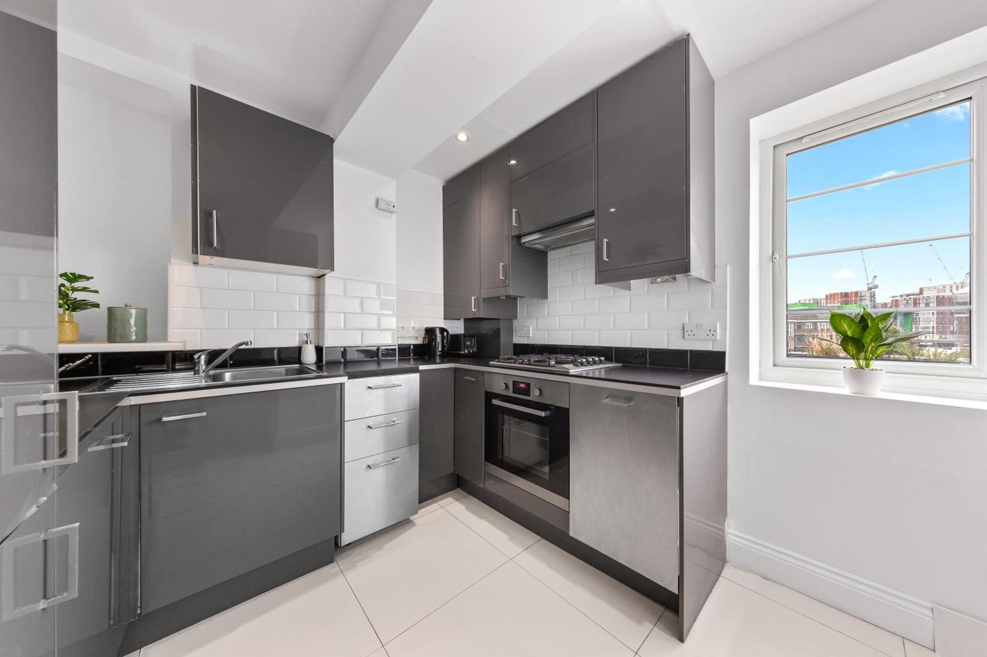Central London Two Bedroom Serviced Apartment - Nine Elms Luxury Stay - Vauxhall & Westminster Eksteriør billede