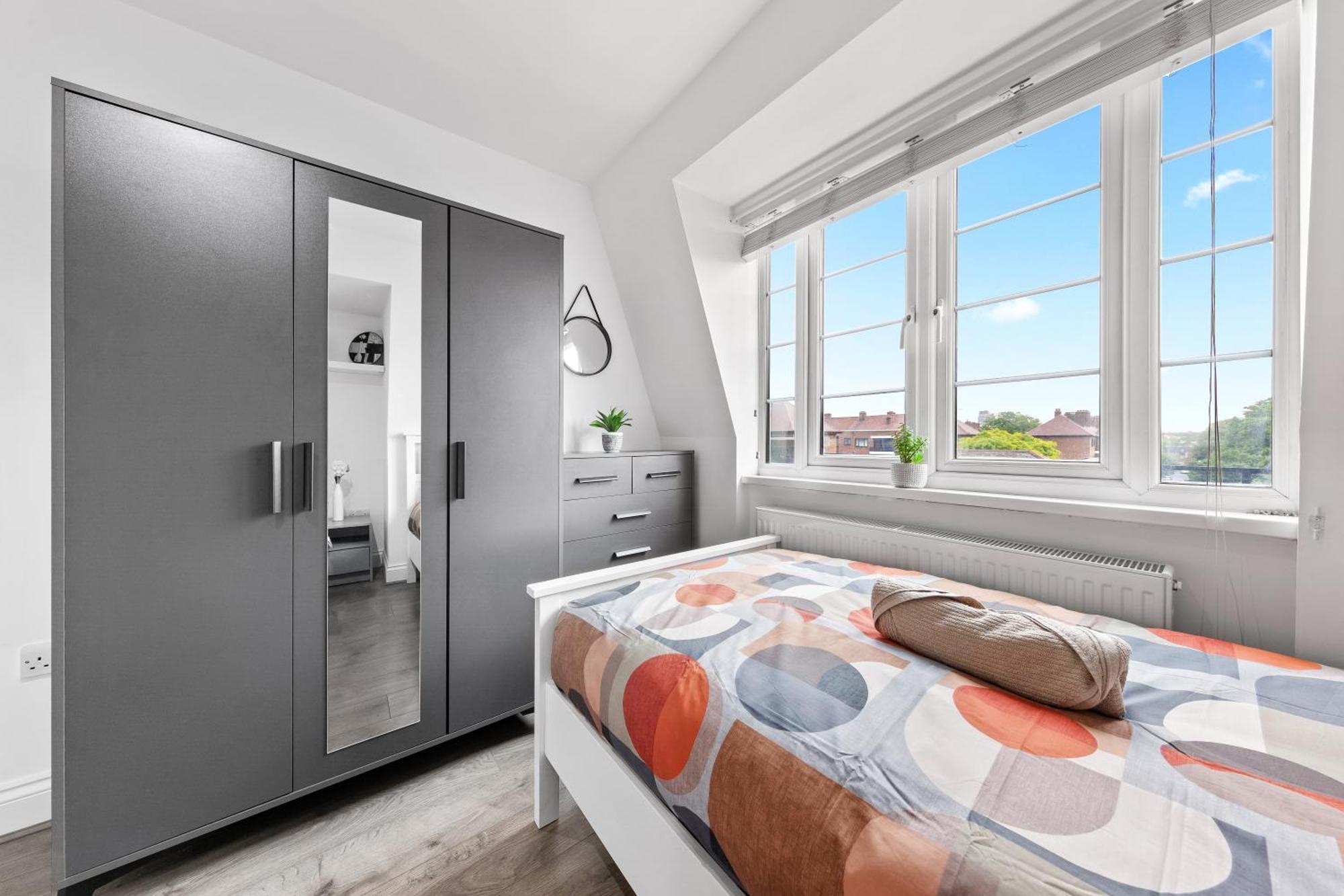 Central London Two Bedroom Serviced Apartment - Nine Elms Luxury Stay - Vauxhall & Westminster Eksteriør billede